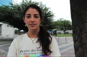 Jóvenes de distintas naciones de América Latina comparten su punto de vista sobre lo que significa el desarrollo sustentable en la región, lo que esperan de la Cumbre de la Tierra y lo que ellos estan aportando personalmente al proceso: